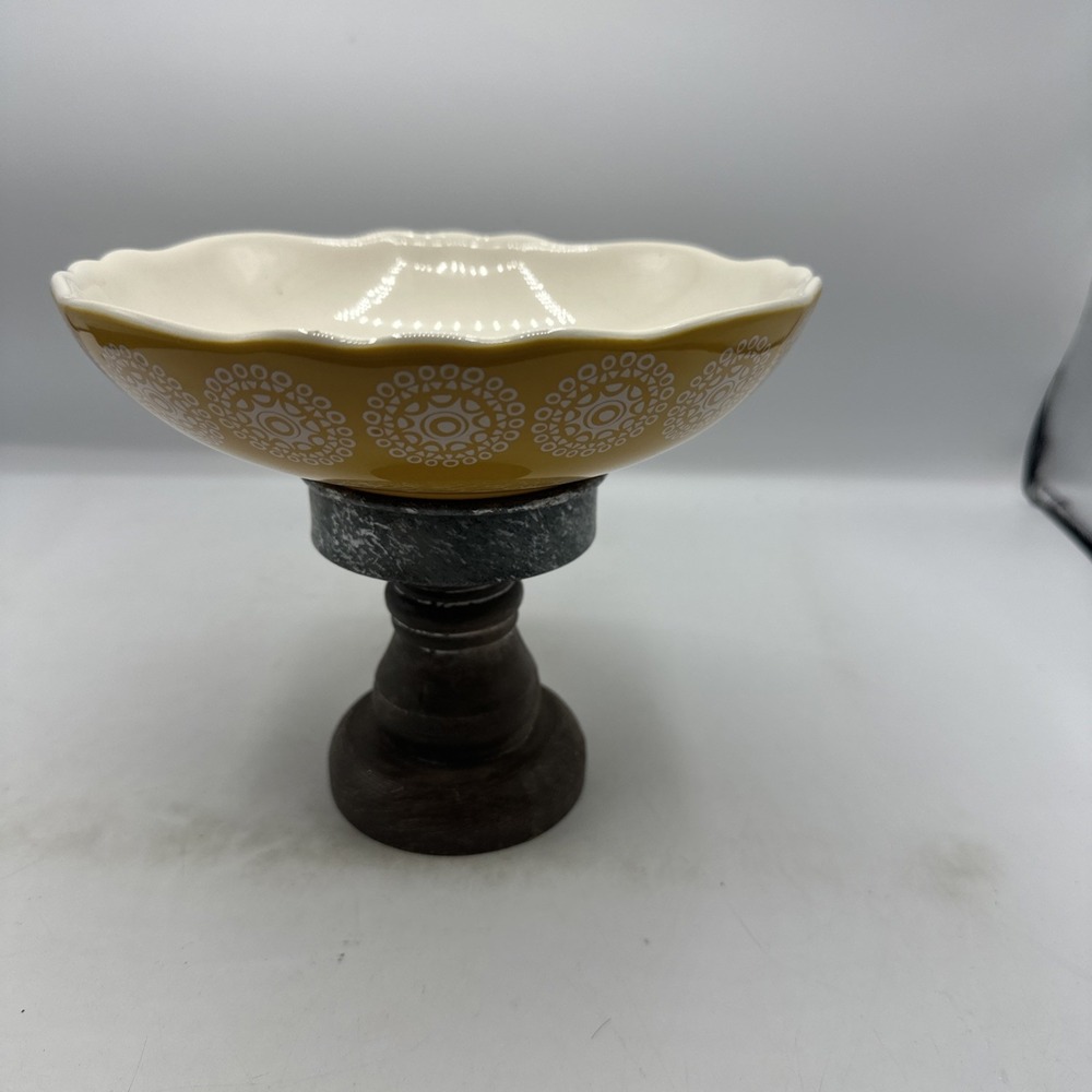 Pioneer Woman Yellow Floral Hyacinth Bowl With Stand